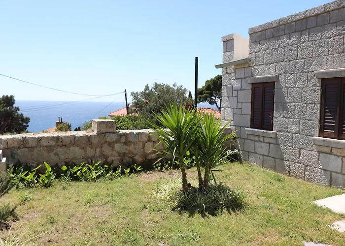 Studio Apartments Kalma